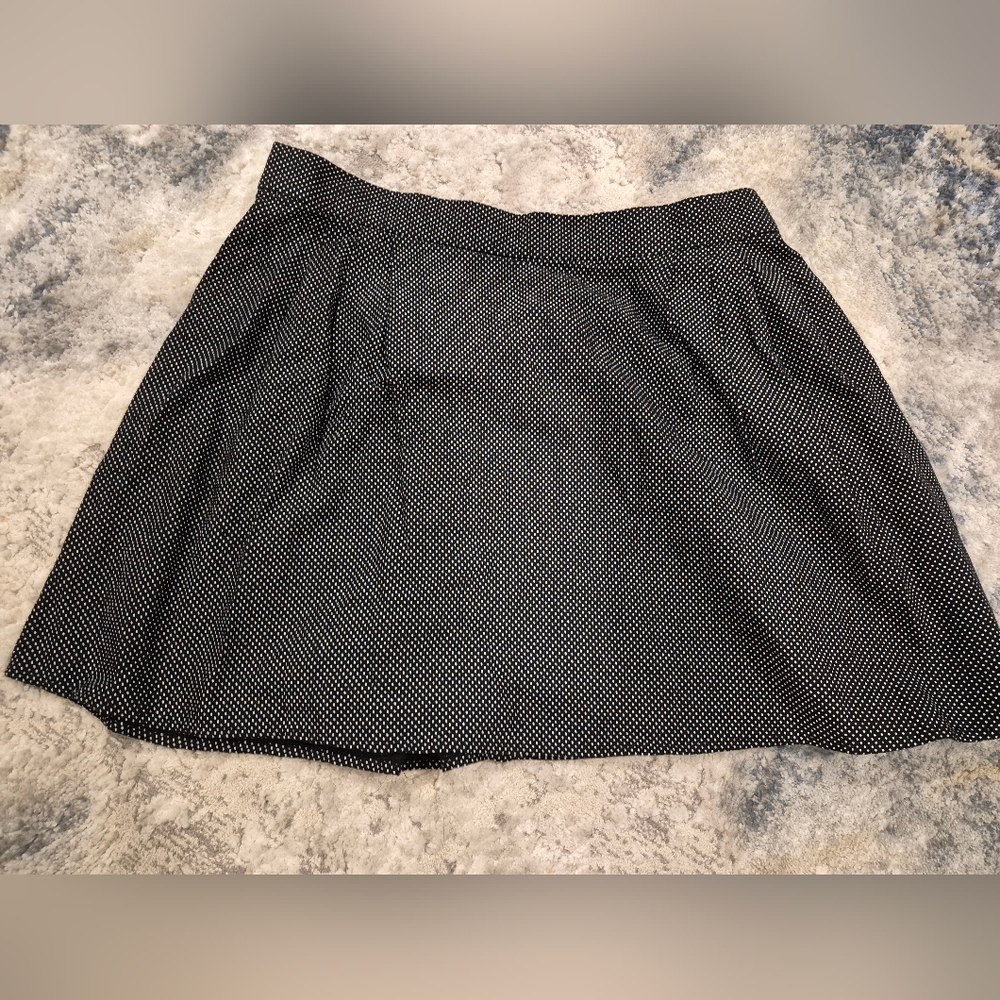 Old Navy Black and White A-Line Skirt